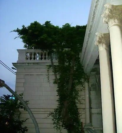 二十世纪公寓 *